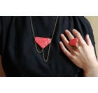 Prstan in ogrlica - rdeča in bela eleganca