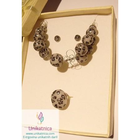 /277-1502-thickbox/unikatni-nakit-zapestnica-prstan-uhani-modne-kroglice-crno-bela.jpg