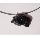 Črn obesek z motivom zadovoljne mačke