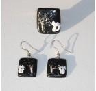 Prstan in uhani z motivom muc in drevesa (črno bela)