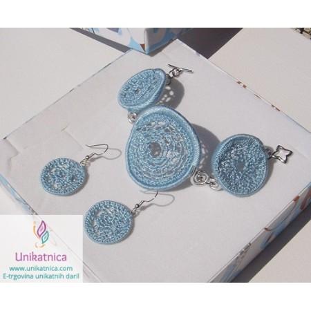 /779-2777-thickbox/komplet-zapestnica-in-uhani-nebesno-modra.jpg
